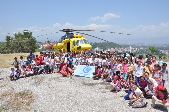 AGD’li öğrencilerin helikopter heyecanı