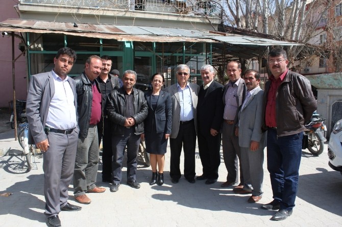 AK Parti Aday Adayı Aras’tan muhtarlara büro sözü