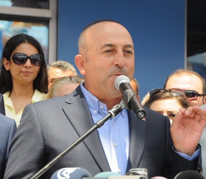 AK Parti de coşkulu bayramlaşma