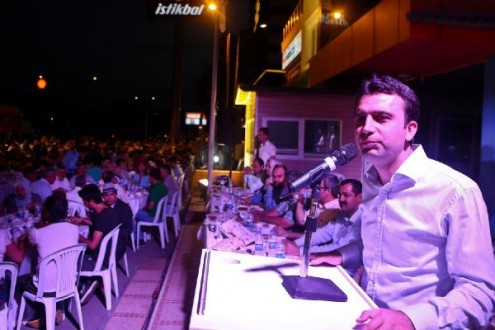 AK Parti'den küskünlerle barışma iftarı