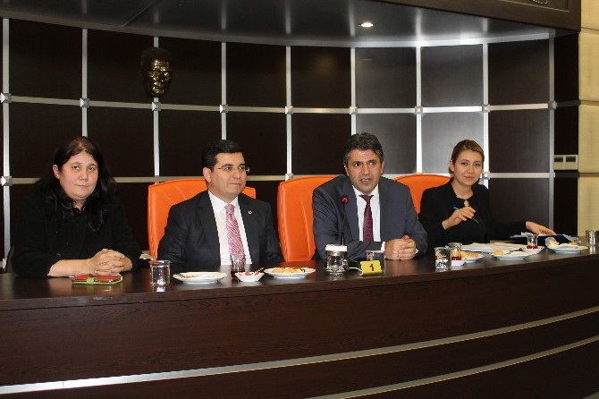 AK Parti Kepez İlçe Yönetim Kurulu toplantısı yapıldı