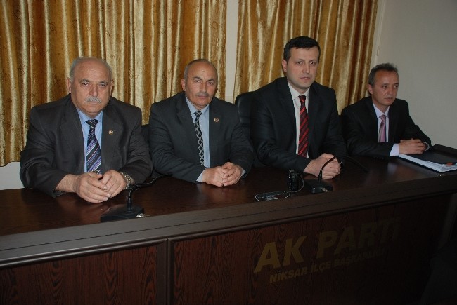 AK PARTİ NİKSAR BELDE BELEDİYE BAŞKAN ADAYLARI AÇIKLANDI