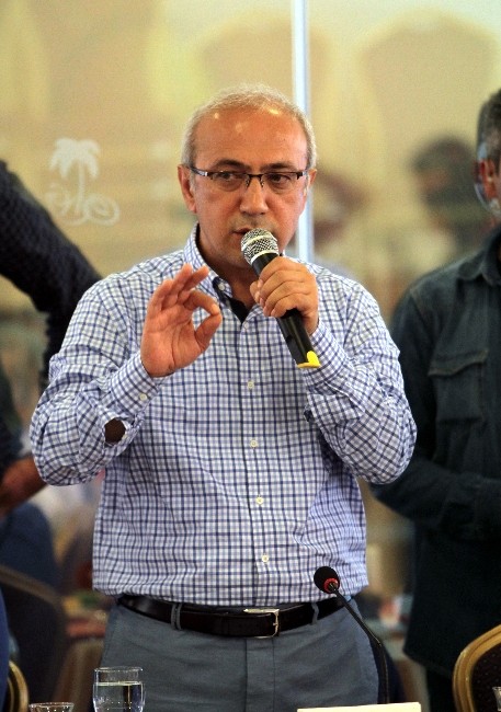 AK Parti’li Lütfi Elvan Alanya’da Turizm Sektör Temsilcileriyle Buluştu