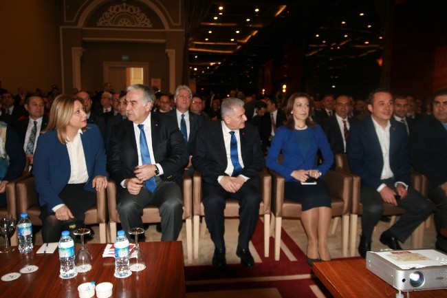 AK PARTİ'NİN İZMİR ADAYLIK BELİRLEME ZİRVESİ BAŞLADI