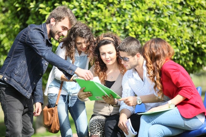 Akdeniz Üniversitesi'nde eğitim ve öğretim dönemi başladı