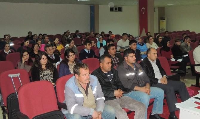 Aksu Belediyesi'nde taşeron personele iş güvenliği eğitimi verildi