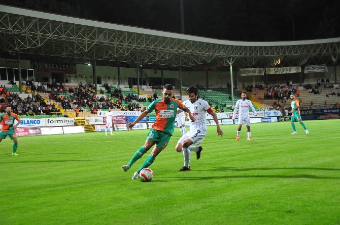 Alanyaspor Denizlispor ile 1-1 berabere kaldı