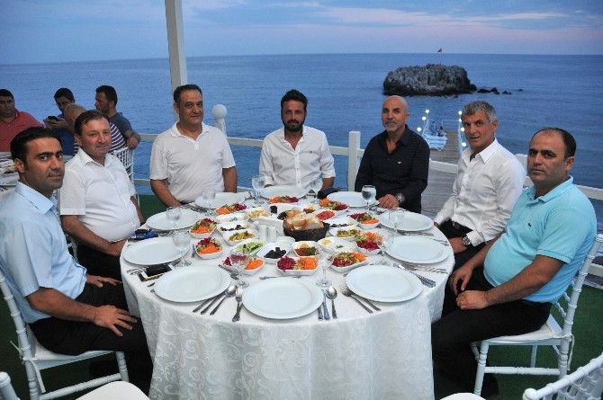 Albimo Alanyaspor Yönetim Kurulu Üyeleri iftarda bir araya geldi