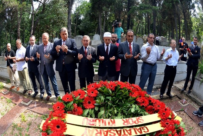 Ali Sami Yen mezarı anıldı