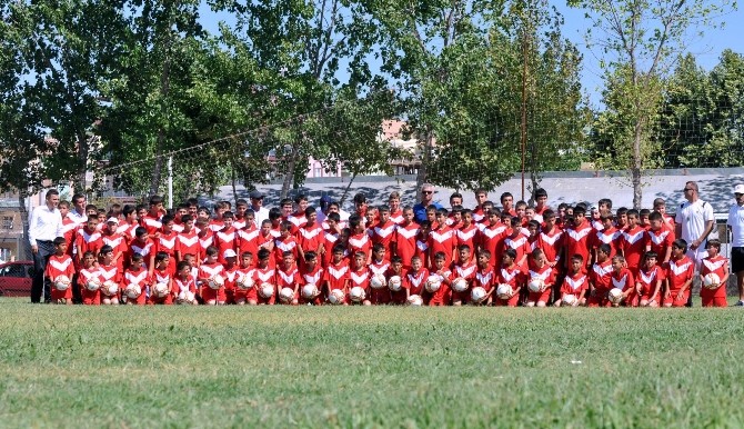 Amatör futbolun lokomotifi Kepezspor 