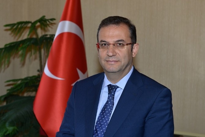 Antalya Valisi Türker’in 8 Mart Dünya Kadınlar Günü Mesajı