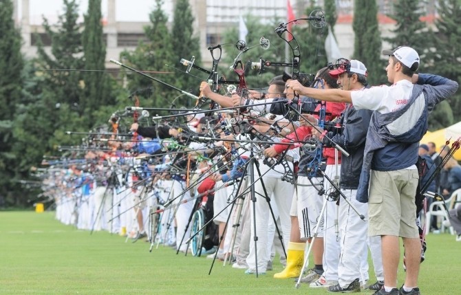Antalya’da ''6.Kahraman Bağatır İlkbahar Okçuluk Yarışları'' başladı