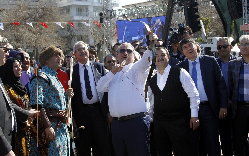 Antalya’nın fethine görkemli kutlama (Videolu)