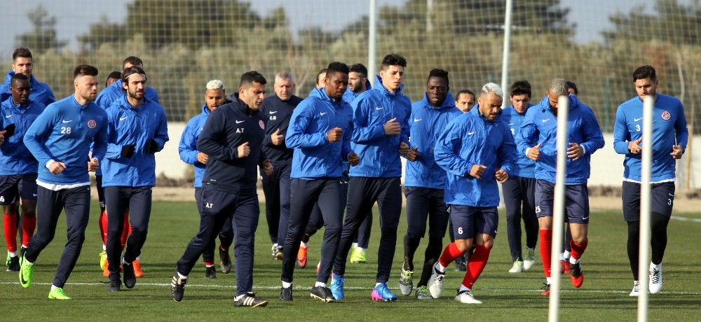 Antalyaspor, Akhisar maçının hazırlıklarını sürdürüyor
