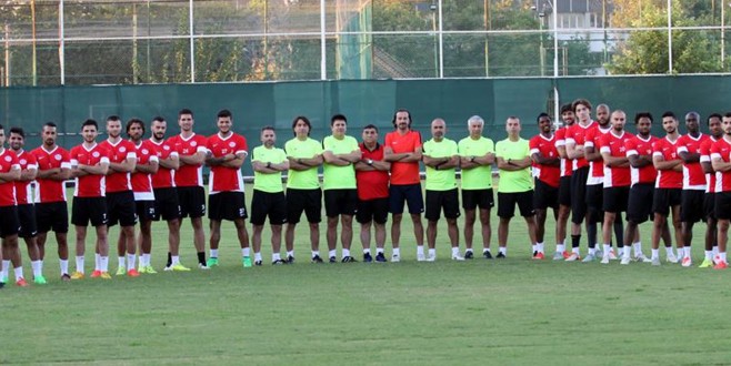Antalyaspor’da 4 kıta 8 ülkeden 27 futbolcu
