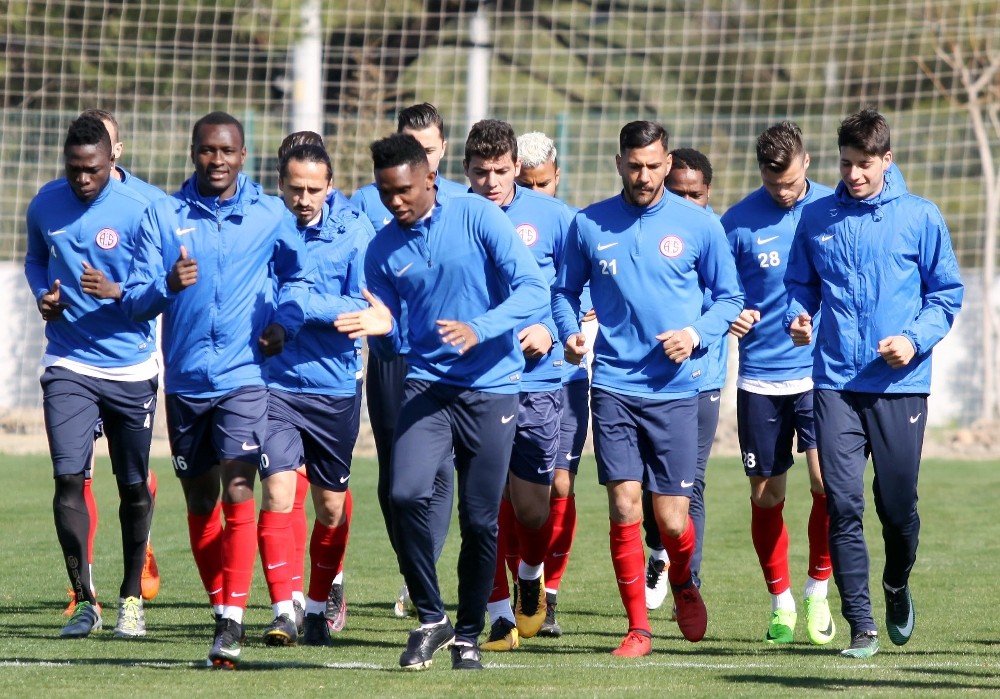 Antalyaspor, Galatasaray maçı hazırlıklarını tamamladı