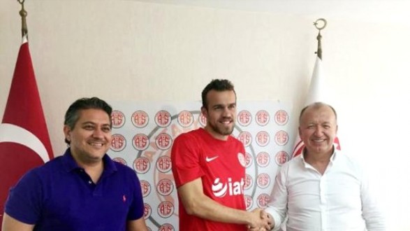 Antalyaspor’un yeni transferi Francisco Chico