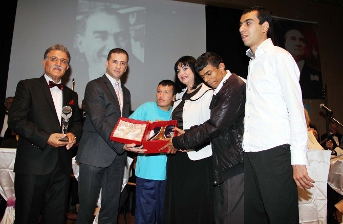 ATB Korosu'ndan 10'uncu yılda anlamlı konser