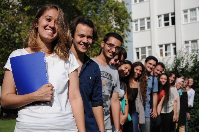 AÜ Alanya Tıp Fakültesi ilk öğrencileri ile eğitim ve öğretime başladı
