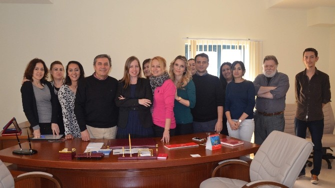 AÜ Uluslaraası ilişkiler ofisi'nden Euro (Mobildesk) cafe projesi