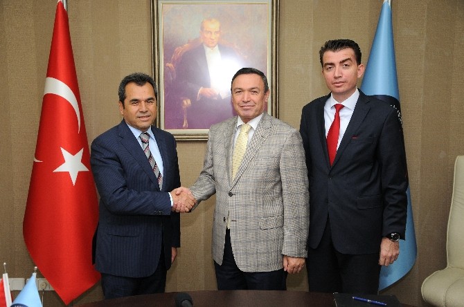 AÜ’nden lise öğrencilerine girişimcilik dersi