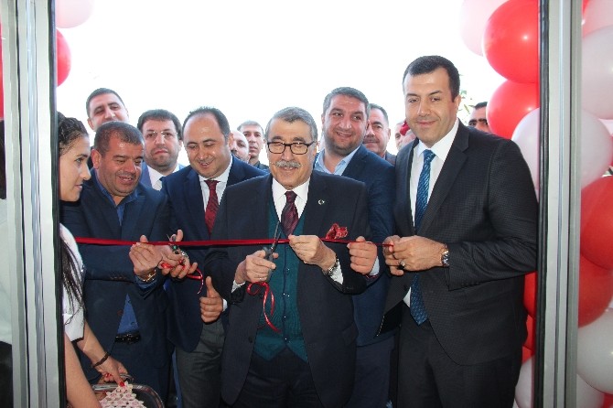 Bakan Aksu Finike de otel açılışı gerçekleştirdi