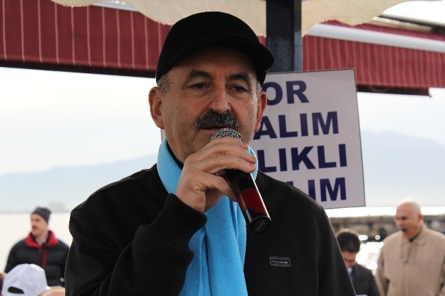 BAKAN MÜEZZİNOĞLU, İZMİT’TE 'SAĞLIKLI YAŞAM YÜRÜYÜŞÜNE' KATILDI