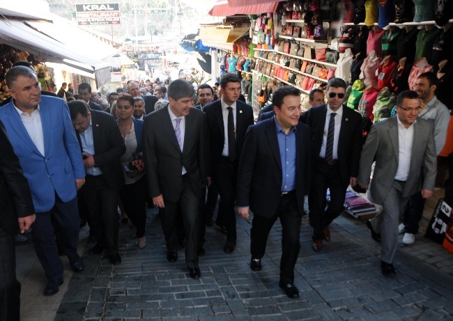 BAŞBAKAN YARDIMCISI BABACAN, ANTALYA'DA ESNAFI ZİYERET ETTİ