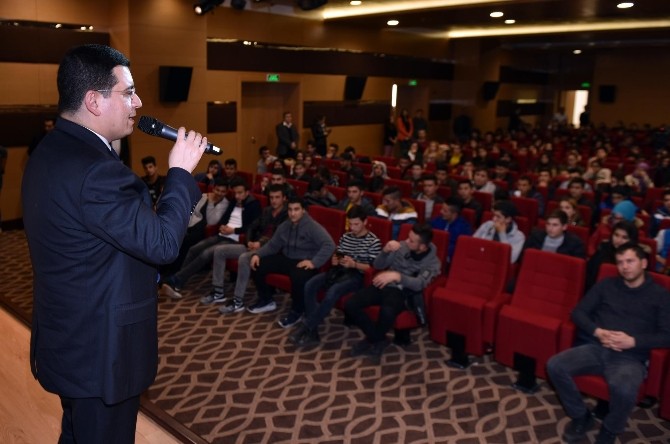 Başkan Tütüncü’den gençlere tavsiyeler