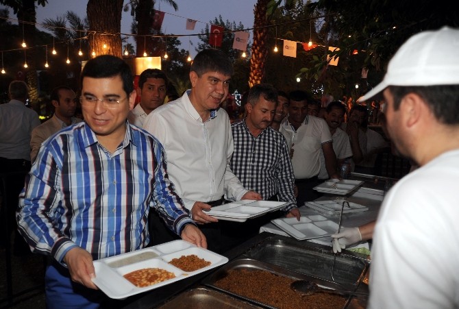 Başkanlar iftar sırasına girdi