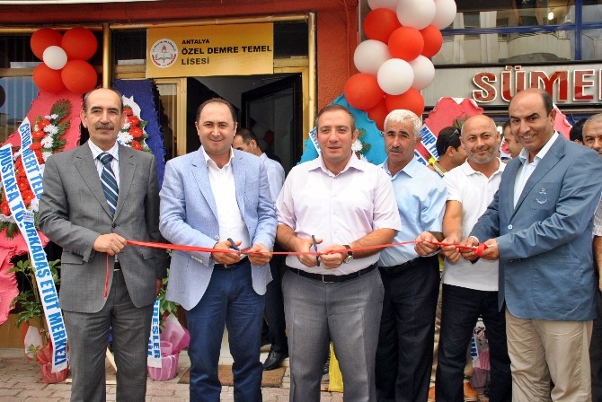 Batı Antalya'nın ilk temel lisesi törenle açıldı