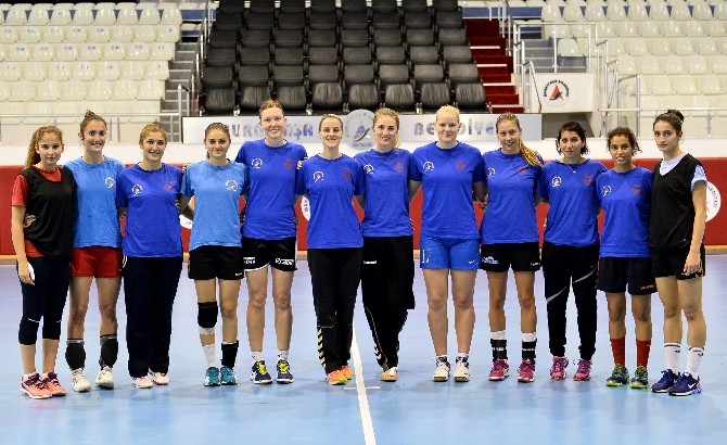 Bayanlar  Hentbol  Süper Ligi