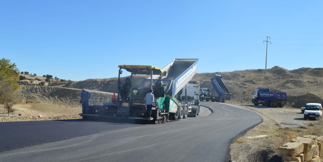 Büyükköy Mahallesi sıcak asfaltla tanıştı