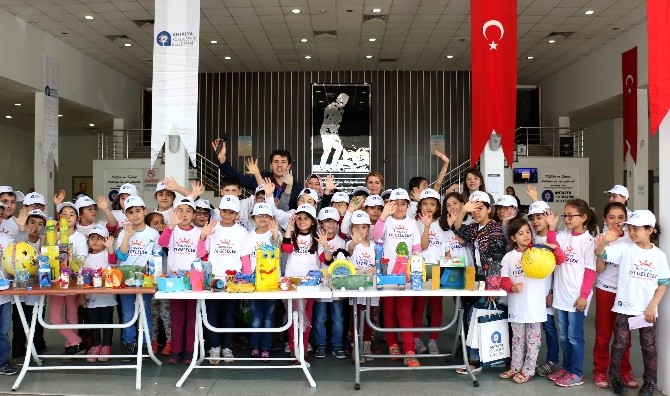 Büyükşehir Etkinliğinde Minikler Oyuncaklarını Kendileri Yaptı