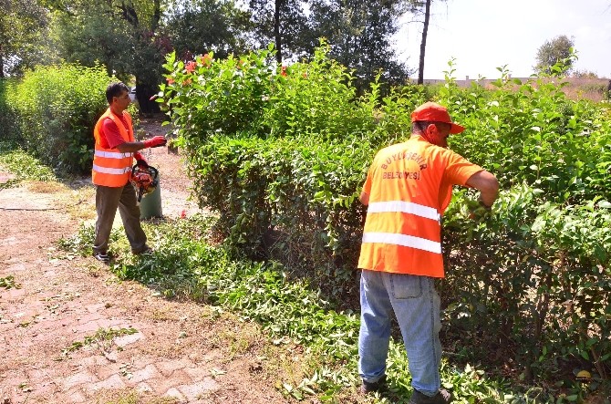 Büyükşehir’den Manavgat’ta Bayram Temizliği