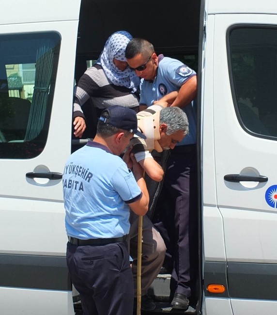 Büyükşehirli Zabıtalardan Dilencilere Geçit Yok