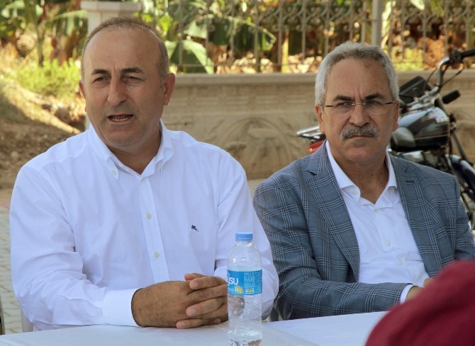 Çavuşoğlu, Bayram Ziyaretlerini Sürdürüyor