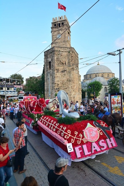 Çiçeğin Hasat Bayramı başlıyor