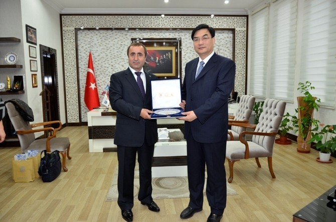 Çin Halk Cumhuriyeti Shandong eyaletinden heyet, Tonbul'u ziyaret etti