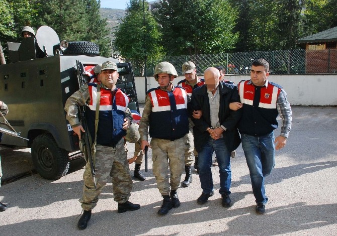 Cinayet zanlısı 12 yıl sonra bayram ziyaretinde yakalandı