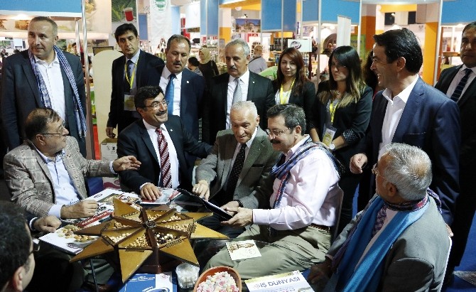 Çorum taze kavrulmuş leblebisiyle Yörex Fuarında