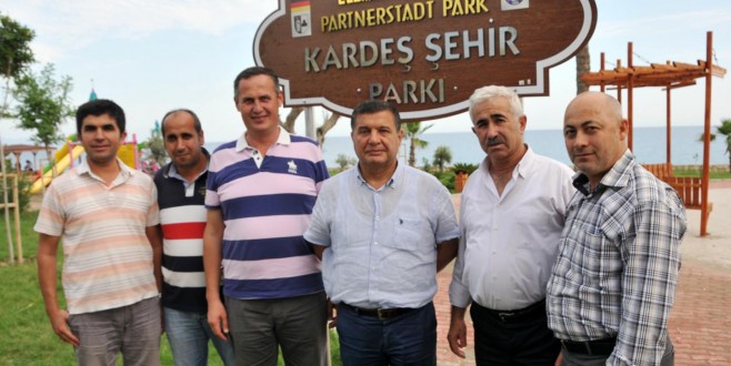 Demre’de Kardeş Şehir Parkı açıldı