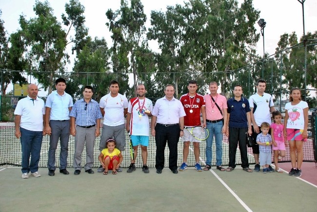 Demre de tenis turnuvası sona erdi