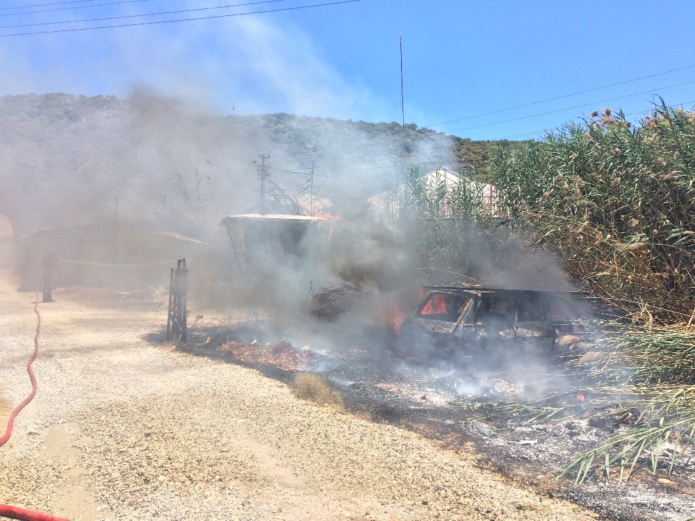 Demre’de korkutan yangın