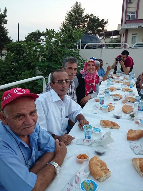 Devlet hastanesi'nde geleneksel iftar programı