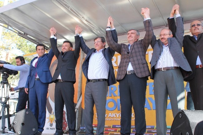 DIŞİŞLERİ BAKANI DAVUTOĞLU’NUN KONYA MİTİNGLERİ