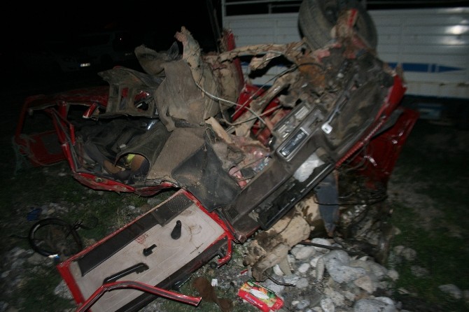 Düğün Dönüşü Kaza: 4 Ölü