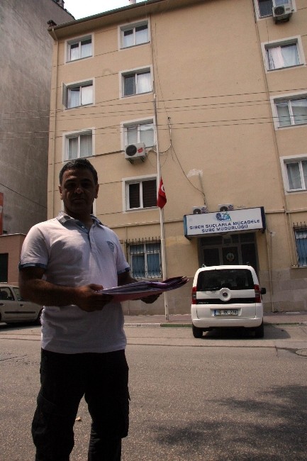 Elektrik kesintisinden faydalandılar kasayı boşalttılar