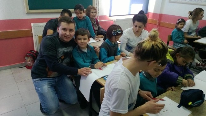 Elmalı MYO öğrencilerinden Sosyal Sorumluluk Projesi