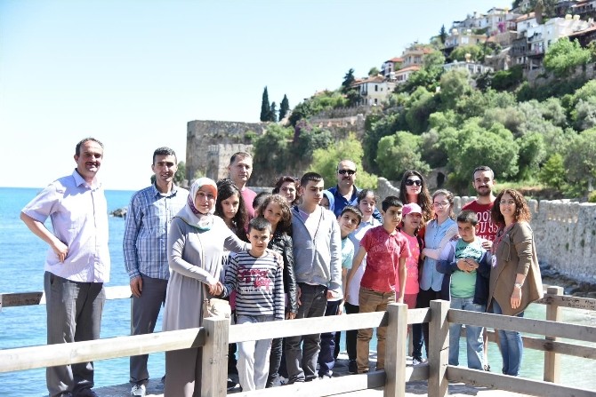 Engelli Öğrenciler Alanya’nın Tarihi Yerlerini Gezdi